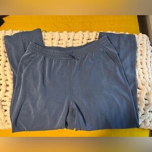 Lululemon soft stream sweat pant!
